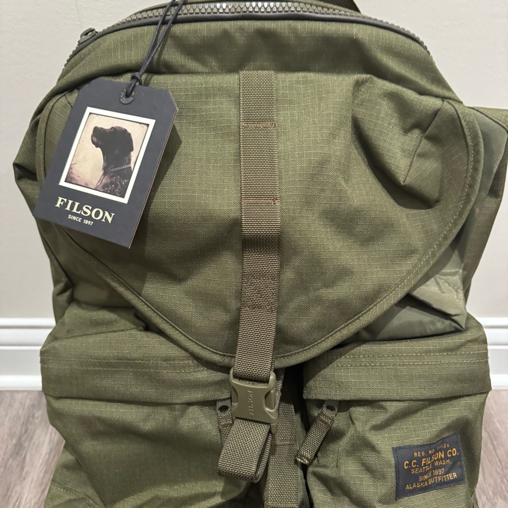 Filson Ripstop Nylon Backpack in Surplus Green 32L - Picture 3 of 10